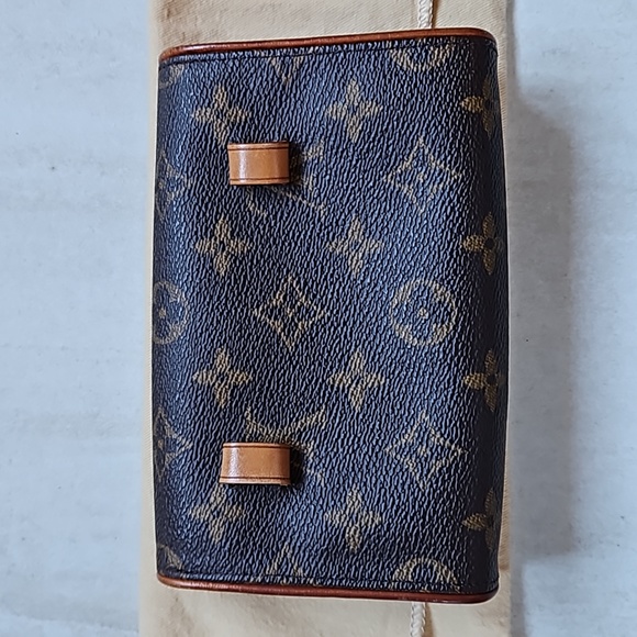 Louis Vuitton Florentine Monogram Belt Bag EUC - Picture 2 of 12